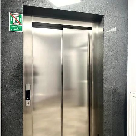 Przyjazni 16 23 - Self Check-in 20h - Lift דירה *